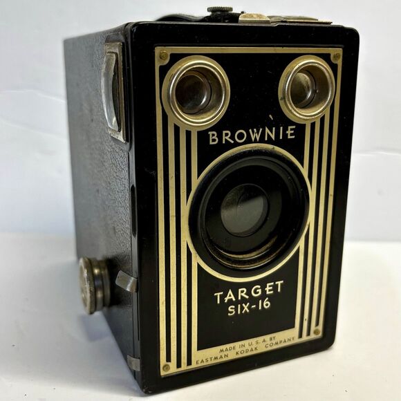 Kodak Brownie Target Six-16 Vintage Box Camera Eastman Made in USA 40s Untested